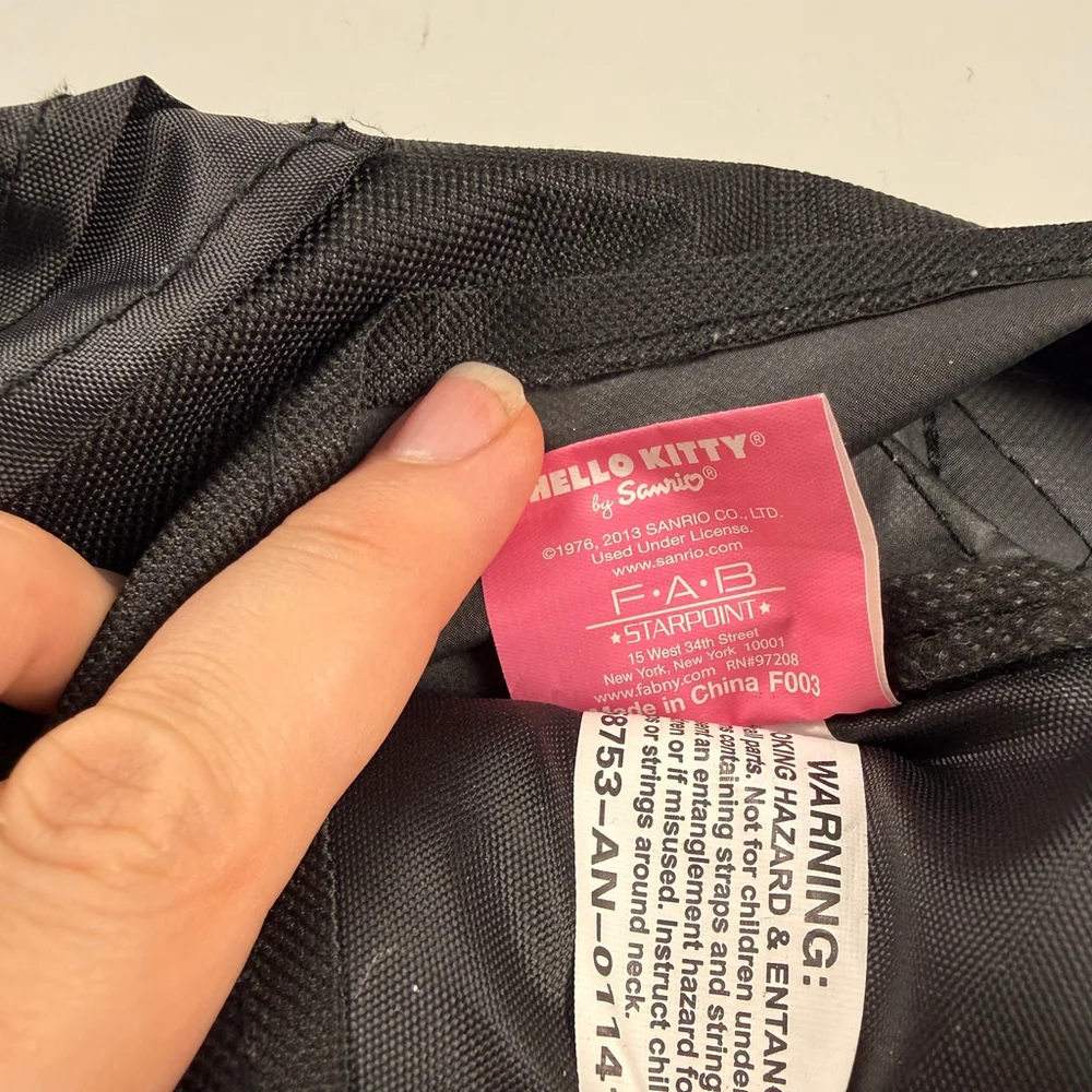 Sanrio official Hello Kitty Messenger Bag Black Pink - Picture 6 of 13